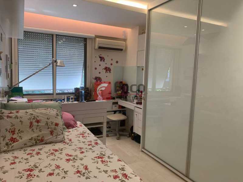 QUARTO - 14