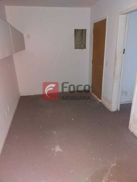 WhatsApp Image 2025-10-27 at 1 - 7