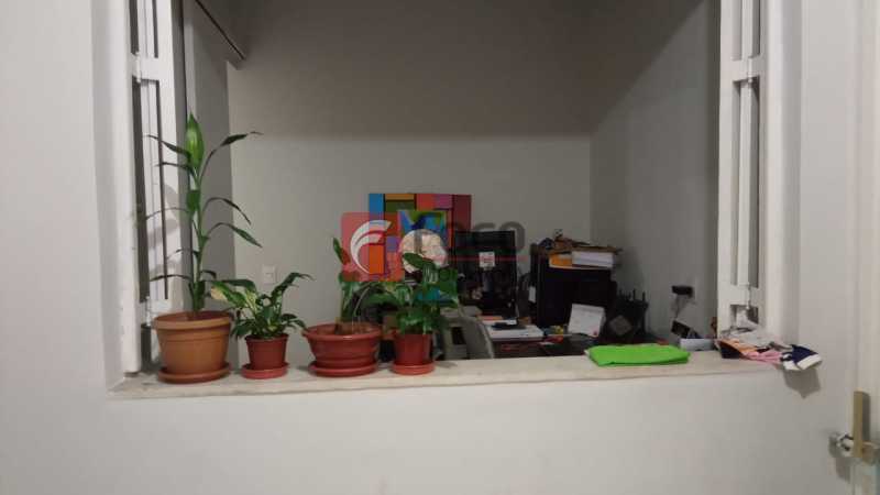 ESCRITORIO - 20