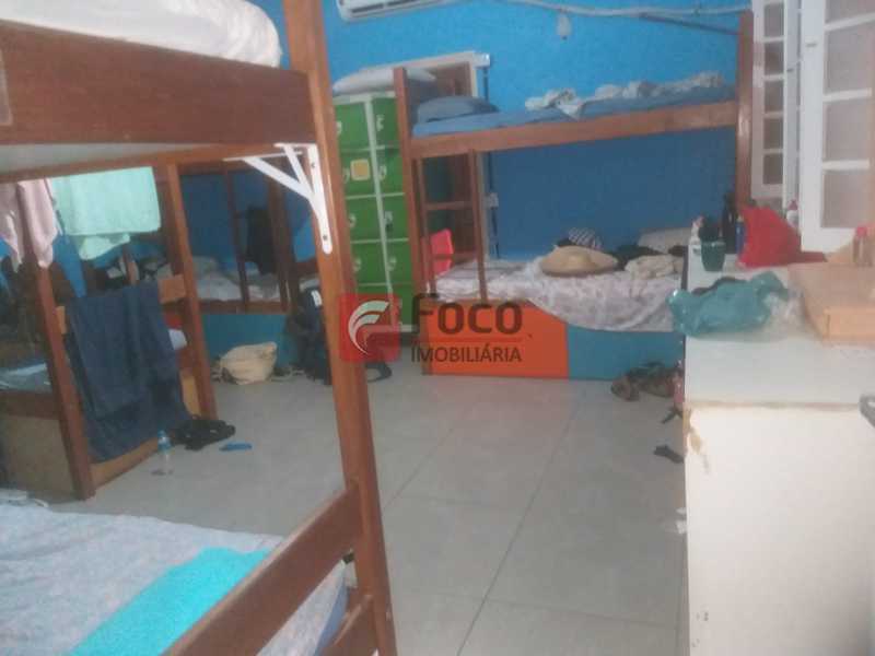 QUARTO - 8