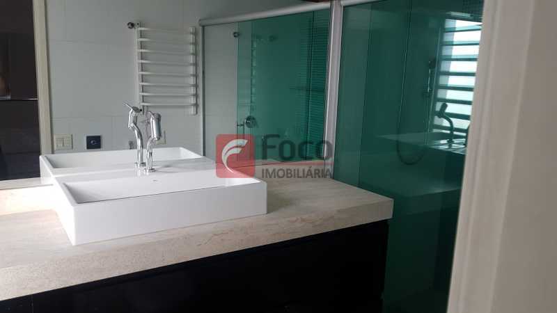 Conheça BANH SUÍTE 1 do imóvel - Casa à venda Rua Triunfo, Santa Teresa, Rio de Janeiro - R$ 2.300.000 - JBCA30044 - 12 BANH SUÍTE 1 - 12