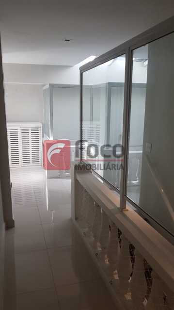 Conheça CIRCULAÇÃO QUARTO E SUÍTES do imóvel - Casa à venda Rua Triunfo, Santa Teresa, Rio de Janeiro - R$ 2.300.000 - JBCA30044 - 21 CIRCULAÇÃO QUARTO E SUÍTES - 21
