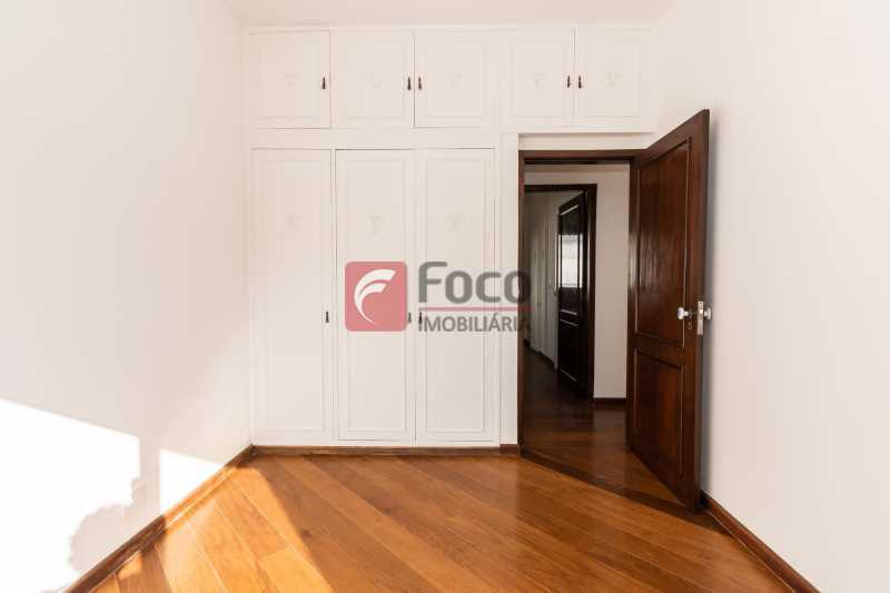 desktop_master_bedroom39 - 10