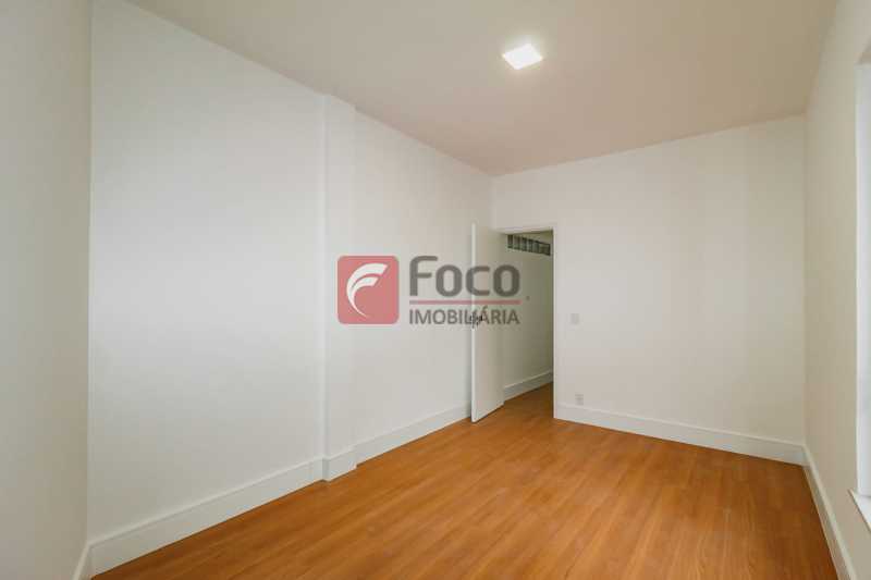 desktop_master_bedroom26 - 7