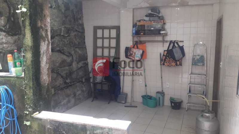Conheça área externa do imóvel - Casa de Vila à venda Rua Jardim Botânico, Jardim Botânico, Rio de Janeiro - R$ 1.300.000 - JBCV20010 - 15 área externa - 15