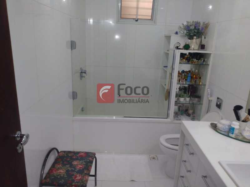 Conheça banheiro social do imóvel - Apartamento à venda Rua Figueiredo Magalhães, Copacabana, Rio de Janeiro - R$ 1.420.000 - JBAP32122 - 18 banheiro social - 18