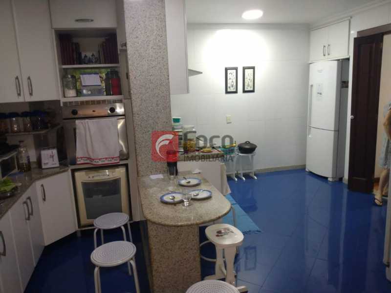 Conheça copa cozinha do imóvel - Apartamento à venda Rua Figueiredo Magalhães, Copacabana, Rio de Janeiro - R$ 1.420.000 - JBAP32122 - 20 copa cozinha - 20