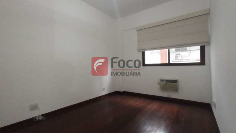 Conheça quarto do imóvel - Apartamento à venda Rua Pio Correia, Jardim Botânico, Rio de Janeiro - R$ 950.000 - JBAP21612 - 12 quarto - 12
