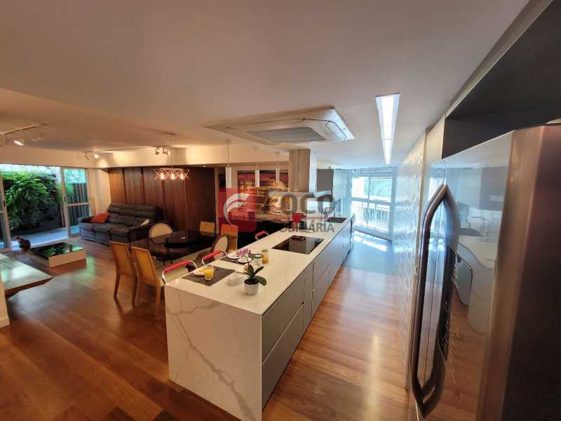 Conheça coz ampla do imóvel - Apartamento à venda Rua Timóteo da Costa, Leblon, Rio de Janeiro - R$ 2.750.000 - JBAP32185 - 20 coz ampla - 20