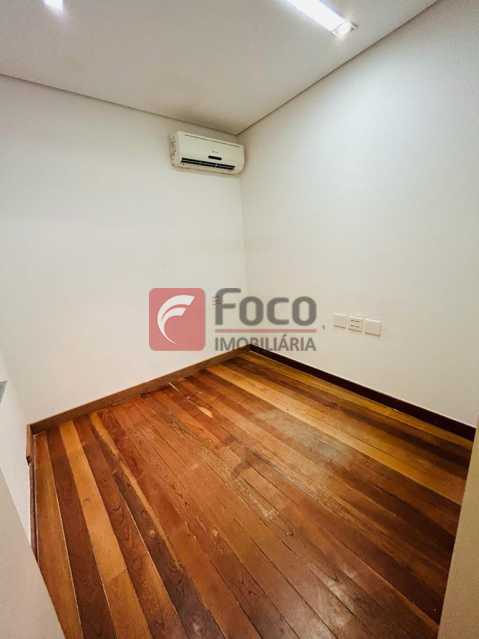 Conheça 8 do imóvel - Espetacular Imovel - Rua Arborizada - Casa Residencial e Comercial - JBCA30055 - 10 8 - 10