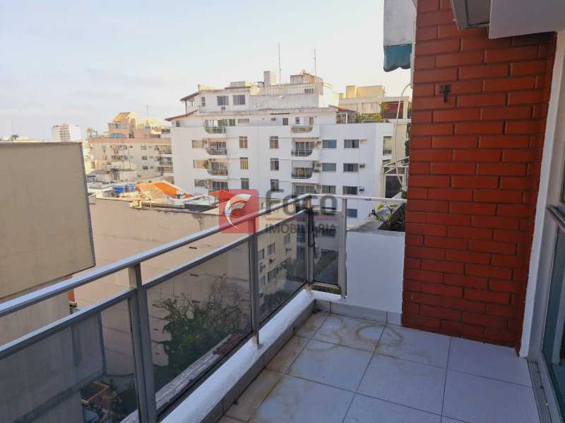 Conheça WhatsApp Image 2024-08-20 at 1 do imóvel - Apartamento à venda Rua Marechal Mascarenhas de Morais, Copacabana, Rio de Janeiro - R$ 903.000 - JBAP10539 - 3 WhatsApp Image 2024-08-20 at 1 - 3