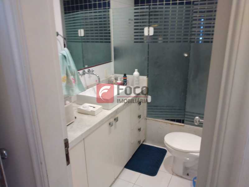 Conheça banheiro1 do imóvel - Apartamento à venda Rua Cosme Velho, Cosme Velho, Rio de Janeiro - R$ 1.800.000 - JBAP40584 - 21 banheiro1 - 21