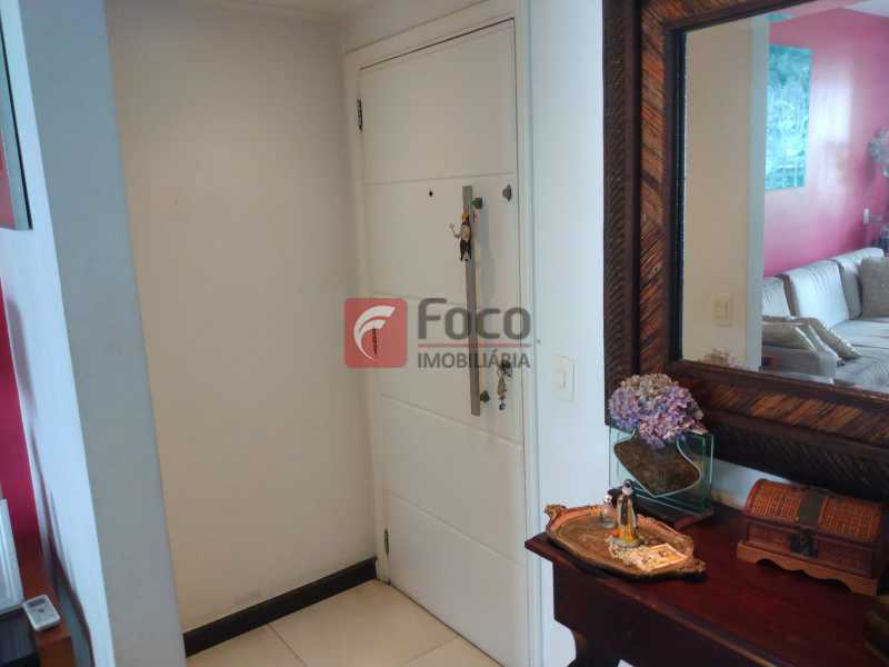 Conheça hall social do imóvel - Apartamento à venda Rua Cosme Velho, Cosme Velho, Rio de Janeiro - R$ 1.800.000 - JBAP40584 - 28 hall social - 28