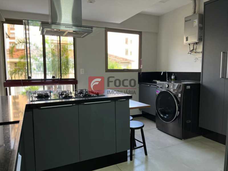 Conheça IMG-20240405-WA0051 do imóvel - OPORTUNIDADE!!! PREDIO REQUISITADO 3 QUARTOS ESPAÇOSOS COM SUITE VARANDA 2 VAGAS INFRA TOTAL !! - JBAP32242 - 24 IMG-20240405-WA0051 - 24
