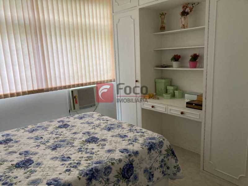Conheça quarto do imóvel - Próximo a praia do Leblon - JBAP32274 - 7 quarto - 7