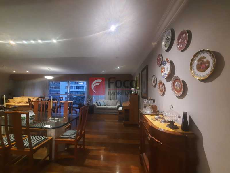 Conheça 20240712_171607 do imóvel - LOCALIZAÇAO CLASSICA CHARMOSA JUNTO A LAGOA E METRO 3 QUARTOS VARANDA E VAGA - JBAP32290 - 9 20240712_171607 - 9
