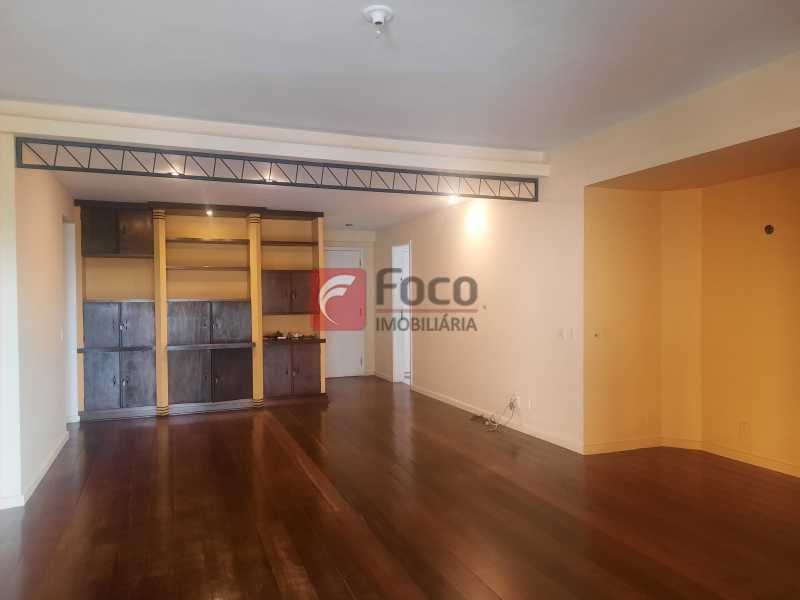Conheça 20240905_150341 do imóvel - APARTAMENTO NA COBIÇADA BENJAMIM BATISTA PREDIO LUXO - VARANDAO - 3 QUARTOS COM 2 SUITES E 2 VAGAS - JBAP32318 - 11 20240905_150341 - 11