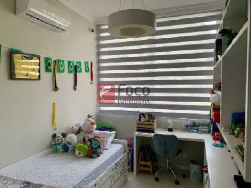 Conheça 28 do imóvel - POSTO 4!! Perto de Tudo - JBAP32328 - 13 28 - 13