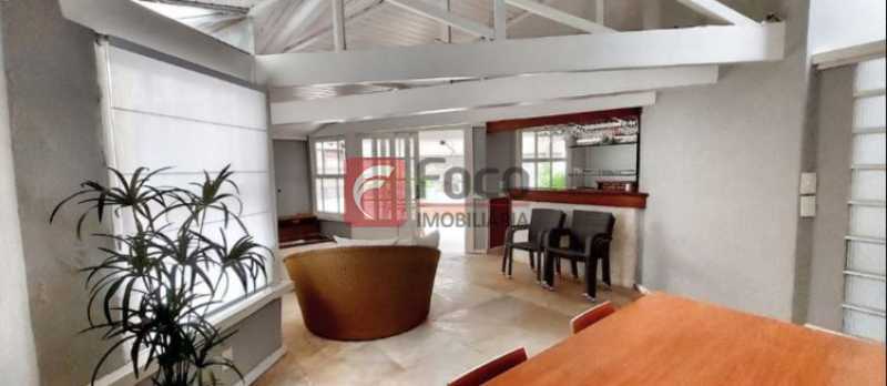 Conheça 2 do imóvel - MORE NUMA CASA SUSPENSA !!! - JBCO30272 - 2 2 - 2