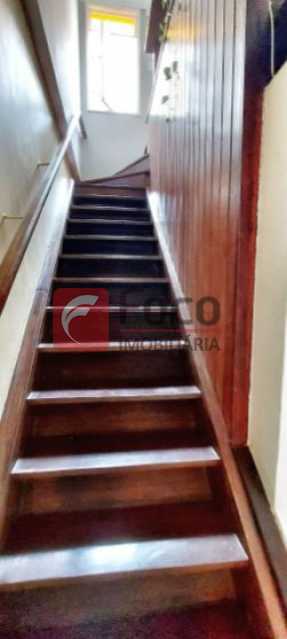 Conheça 9 do imóvel - MORE NUMA CASA SUSPENSA !!! - JBCO30272 - 8 9 - 8