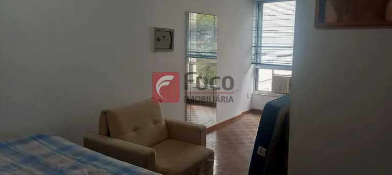Conheça 10 do imóvel - Um verdadeiro achado em um dos endereços mais desejados do Rio! - JBAP32408 - 7 10 - 7