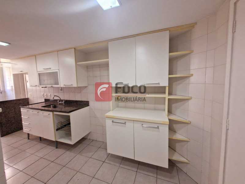 Conheça 16 do imóvel - Excelente oportunidade no Jardim Botânico! - JBAP21785 - 16 16 - 16