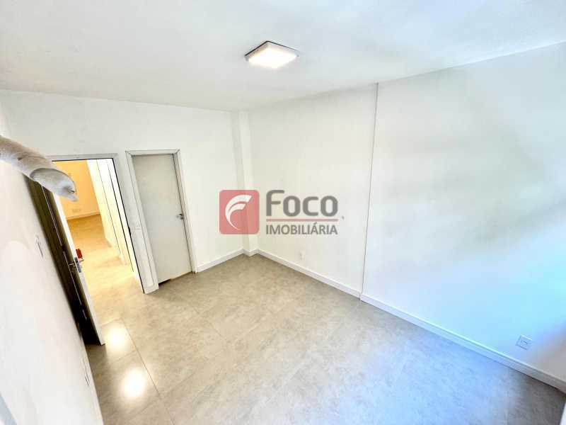 Conheça 3 do imóvel - Uma excelente oportunidade em Copacabana. - JBAP32411 - 3 3 - 3