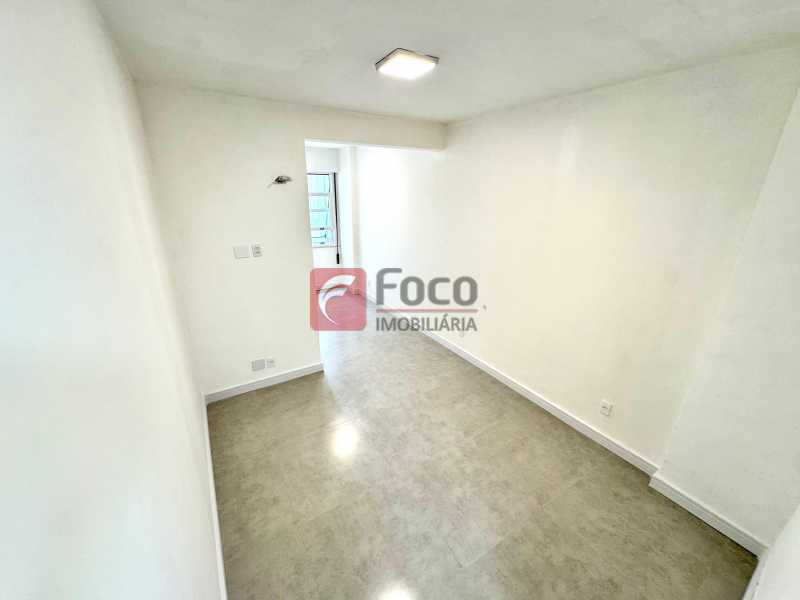 Conheça 9 do imóvel - Uma excelente oportunidade em Copacabana. - JBAP32411 - 8 9 - 8