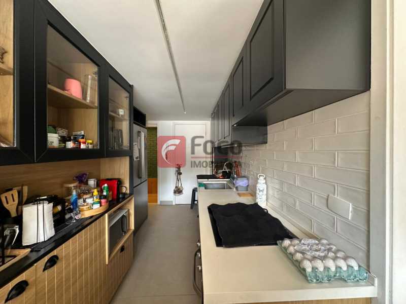 4090b660-df71-4048-925a-480d11 - 27