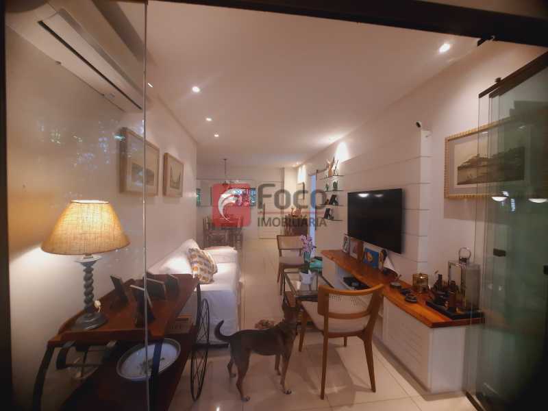 Conheça 1000635990 do imóvel - Oportunidade , lindo imovel , aconchegante 2 quartos espaçosos com varanda, todo reformado por arquiteto, entrar e morar !!! - JBAP21827 - 4 1000635990 - 4