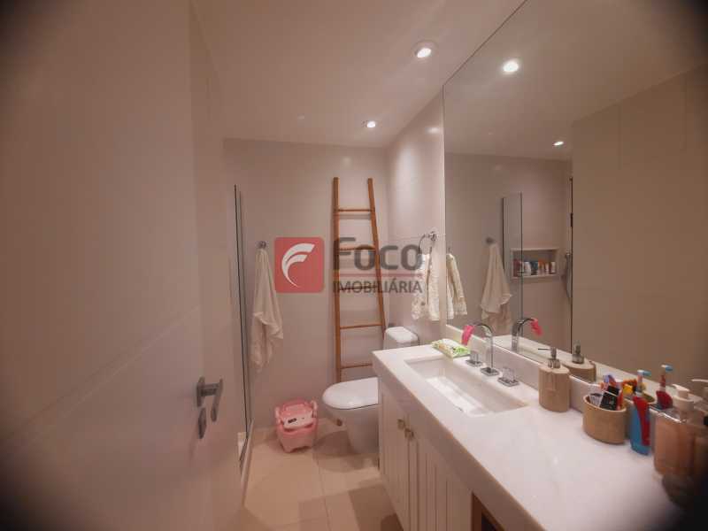 Conheça 1000635999 do imóvel - Oportunidade , lindo imovel , aconchegante 2 quartos espaçosos com varanda, todo reformado por arquiteto, entrar e morar !!! - JBAP21827 - 24 1000635999 - 24
