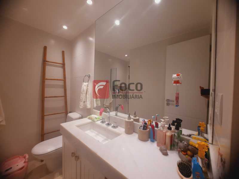 Conheça 1000636022 do imóvel - Oportunidade , lindo imovel , aconchegante 2 quartos espaçosos com varanda, todo reformado por arquiteto, entrar e morar !!! - JBAP21827 - 28 1000636022 - 28