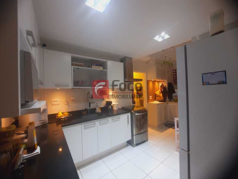 Conheça 1000636041 do imóvel - Oportunidade , lindo imovel , aconchegante 2 quartos espaçosos com varanda, todo reformado por arquiteto, entrar e morar !!! - JBAP21827 - 30 1000636041 - 30