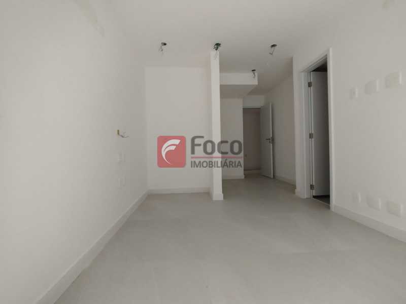 WhatsApp Image 2025-11-19 at 1 - 7