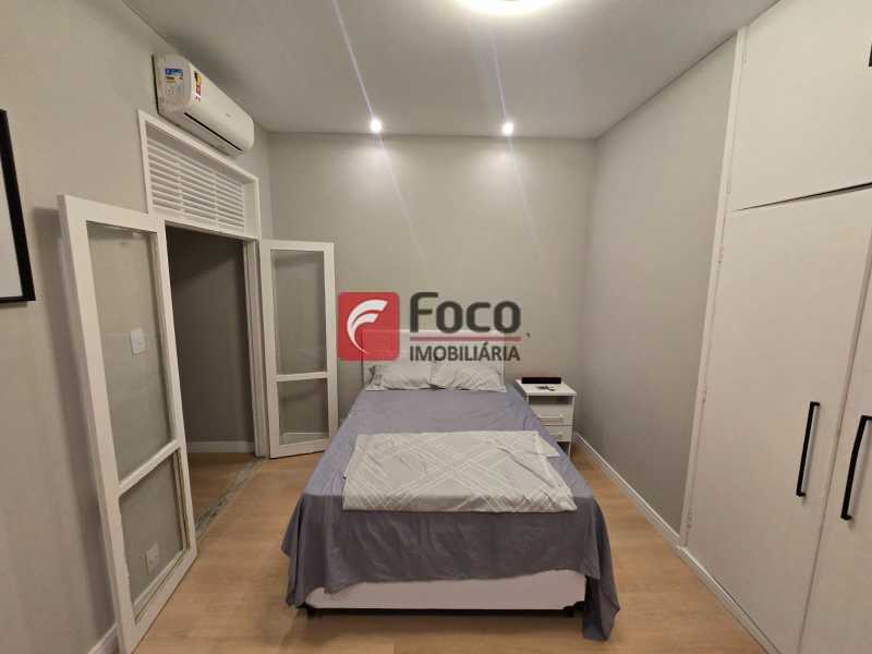 16063_G1764257209 - 18