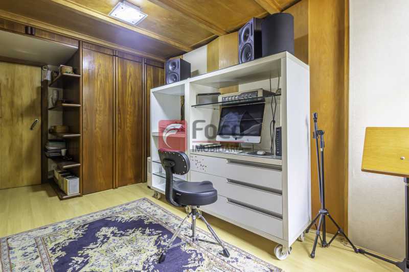 10122025IMG_6680-HDR101225-IMG - 13