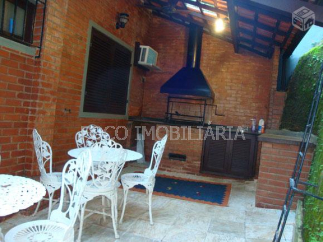 CHURRASQUEIRA - 3