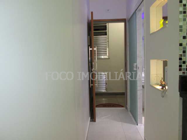 Conheça HALL do imóvel - Kitnet/Conjugado 30m² à venda Avenida Prado Júnior, Copacabana, Rio de Janeiro - R$ 630.000 - FLKI00141 - 6 HALL - 6