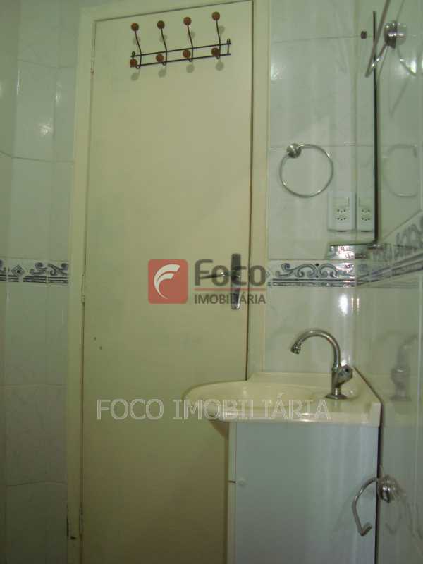 BANHEIRO SOCIAL - 19