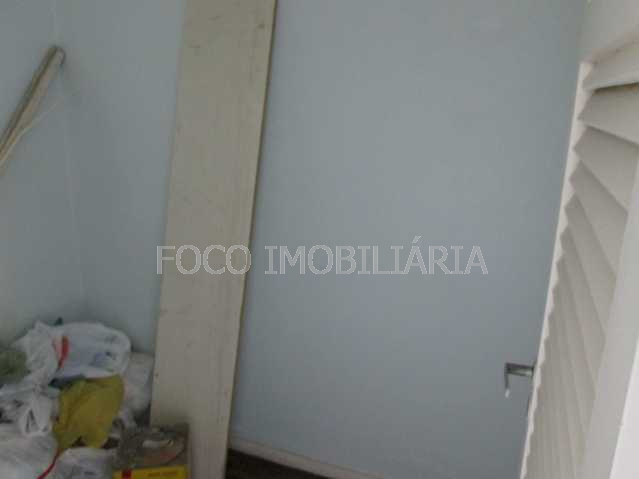 QUARTO EMPREGADA - 19