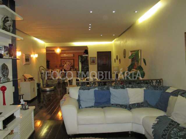 SALA - 1