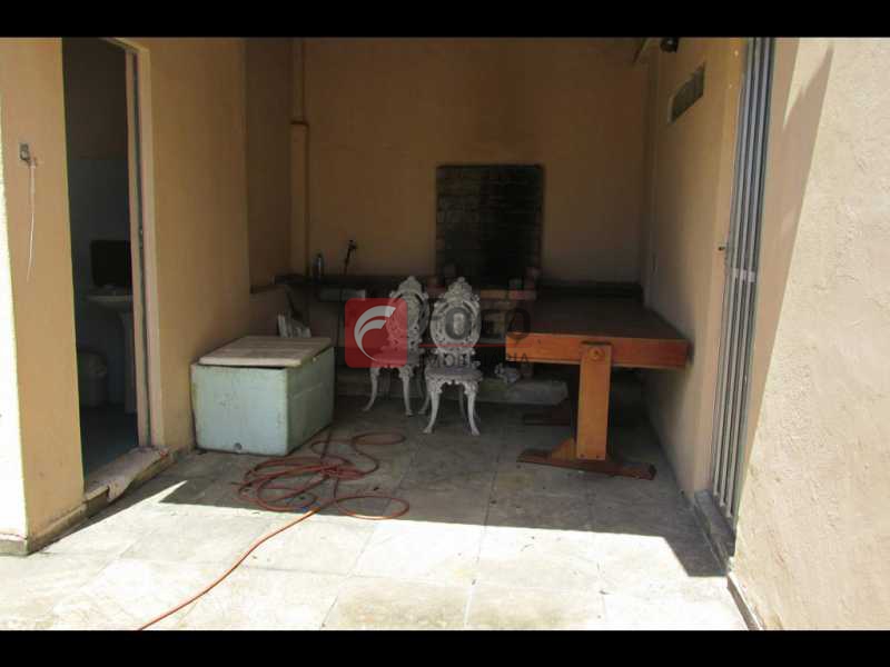 CHURRASQUEIRA - 4