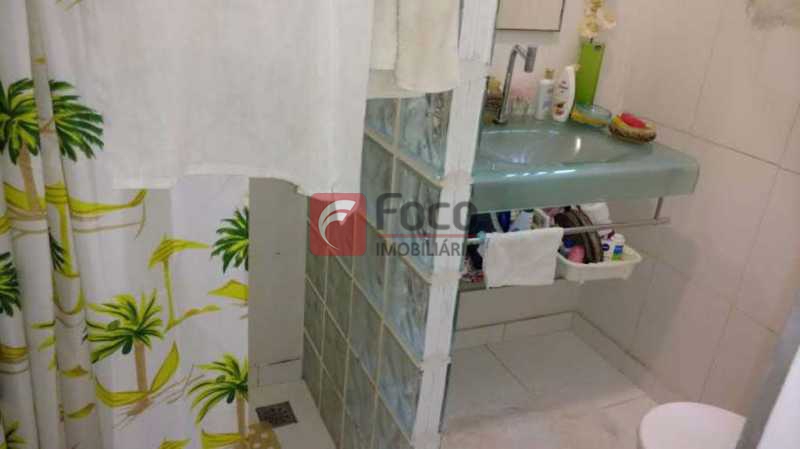 Conheça BANHEIRO SOCIAL do imóvel - Casa à venda Rua Paulino Fernandes, Botafogo, Rio de Janeiro - R$ 2.200.000 - FLCA60021 - 17 BANHEIRO SOCIAL - 17