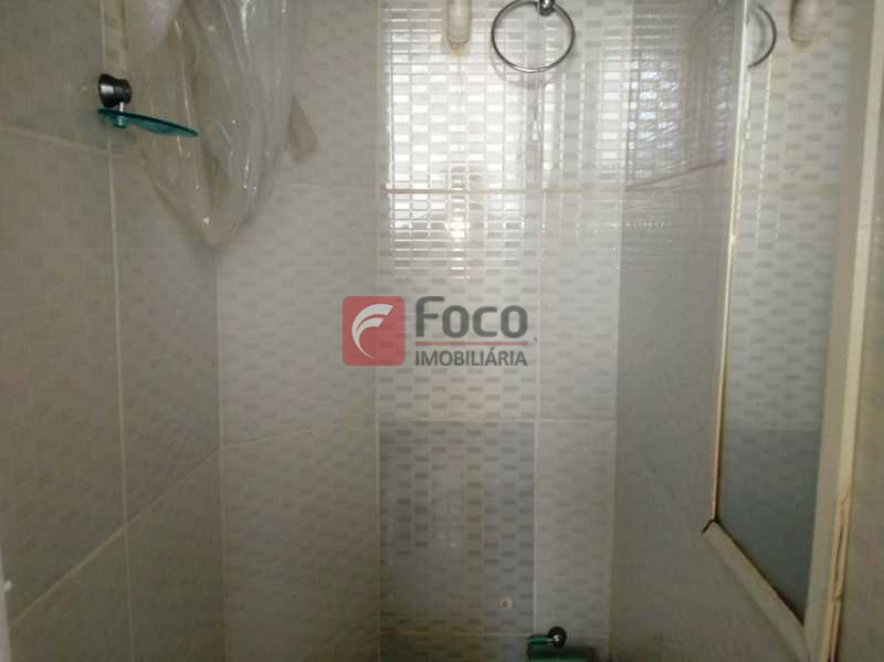 Conheça BANHEIRO EMPREGADA do imóvel - Apartamento à venda Rua Benjamim Constant, Glória, Rio de Janeiro - R$ 630.000 - FLAP21704 - 18 BANHEIRO EMPREGADA - 18