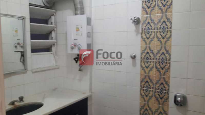 Conheça banheiro social do imóvel - Apartamento à venda Rua Filinto de Almeida, Cosme Velho, Rio de Janeiro - R$ 590.000 - JBAP20607 - 9 banheiro social - 9