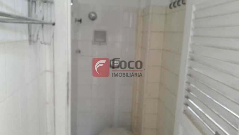 Conheça banheiro de emp do imóvel - Apartamento à venda Rua Filinto de Almeida, Cosme Velho, Rio de Janeiro - R$ 590.000 - JBAP20607 - 16 banheiro de emp - 16