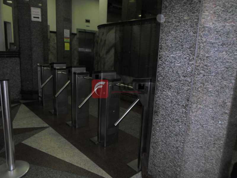 Conheça PORTARIA / ENTRADA do imóvel - Sala Comercial 46m² à venda Rua Visconde de Inhaúma, Centro, Rio de Janeiro - R$ 220.000 - FLSL00079 - 22 PORTARIA / ENTRADA - 22