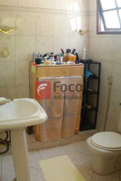 Conheça BANHEIRO do imóvel - Casa à venda Rua Alice, Laranjeiras, Rio de Janeiro - R$ 1.300.000 - FLCA40064 - 7 BANHEIRO - 7