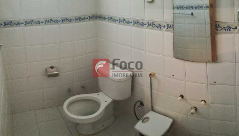 Conheça BANHEIRO do imóvel - Casa à venda Rua Alice, Laranjeiras, Rio de Janeiro - R$ 1.300.000 - FLCA40064 - 12 BANHEIRO - 12