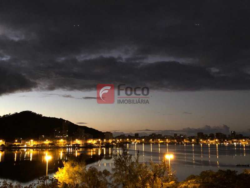 Conheça WhatsApp Image 2020-10-15 at 1 do imóvel - Vista livre e permanente para a Lagoa, Cristo Redentor, montanhas e muito verde! - JBCO30109 - 10 WhatsApp Image 2020-10-15 at 1 - 10